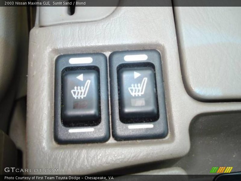 Sunlit Sand / Blond 2003 Nissan Maxima GLE