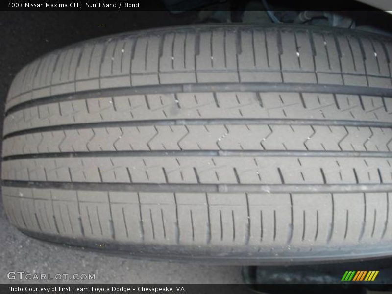 Sunlit Sand / Blond 2003 Nissan Maxima GLE