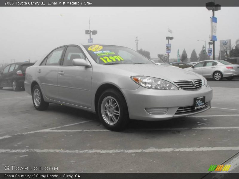 Lunar Mist Metallic / Gray 2005 Toyota Camry LE