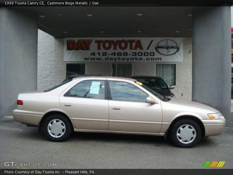 Cashmere Beige Metallic / Oak 1999 Toyota Camry CE