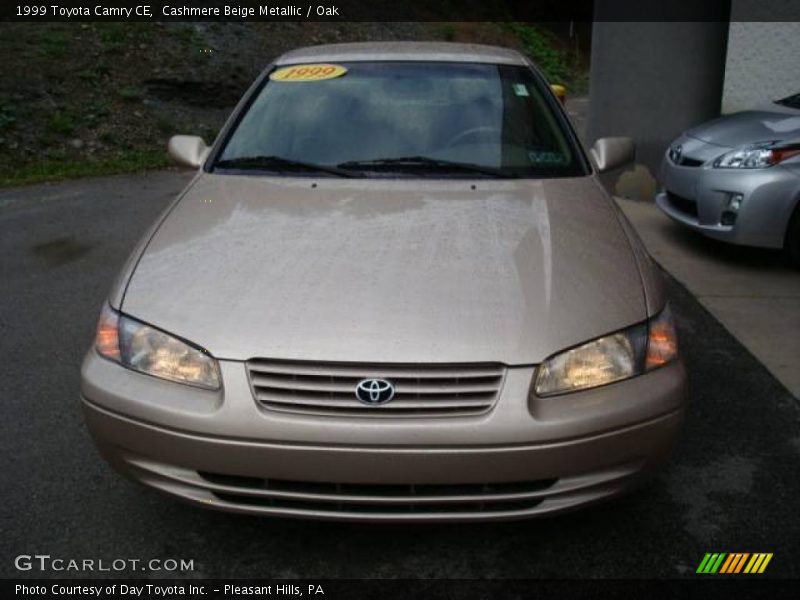 Cashmere Beige Metallic / Oak 1999 Toyota Camry CE
