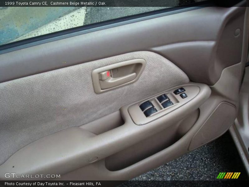 Cashmere Beige Metallic / Oak 1999 Toyota Camry CE