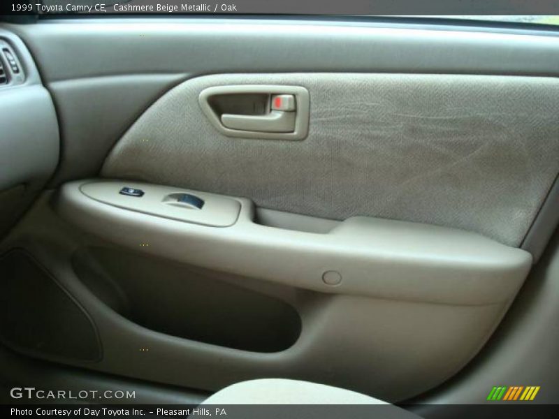 Cashmere Beige Metallic / Oak 1999 Toyota Camry CE