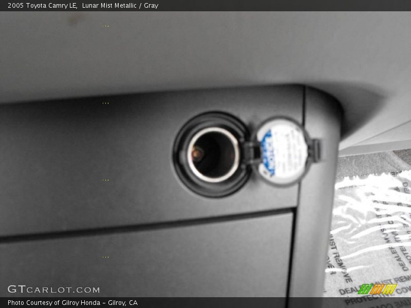 Lunar Mist Metallic / Gray 2005 Toyota Camry LE
