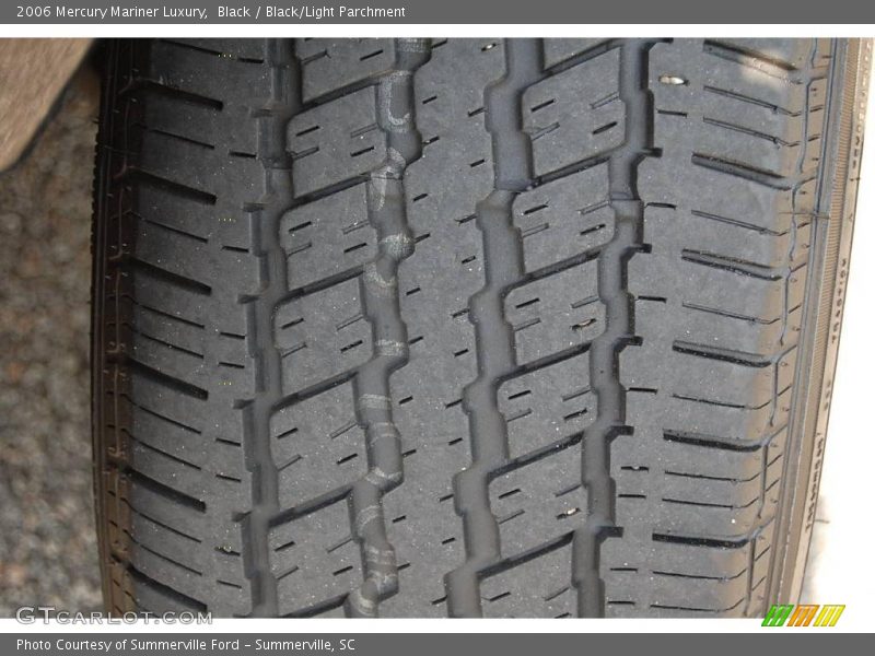 Black / Black/Light Parchment 2006 Mercury Mariner Luxury