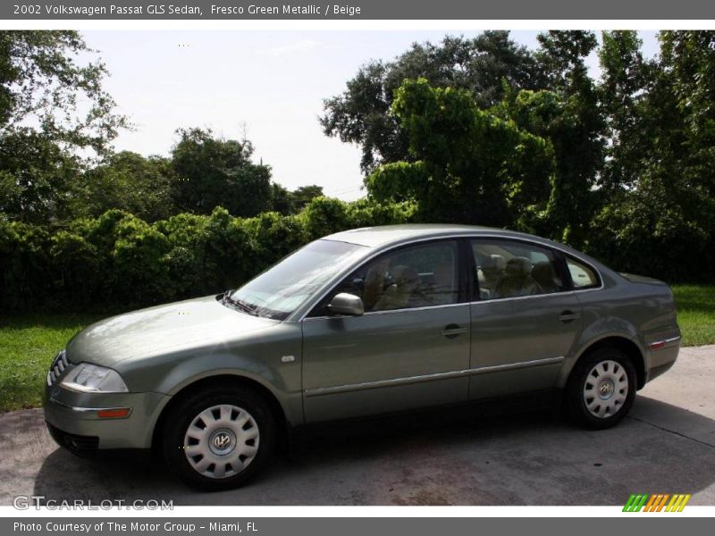 Fresco Green Metallic / Beige 2002 Volkswagen Passat GLS Sedan