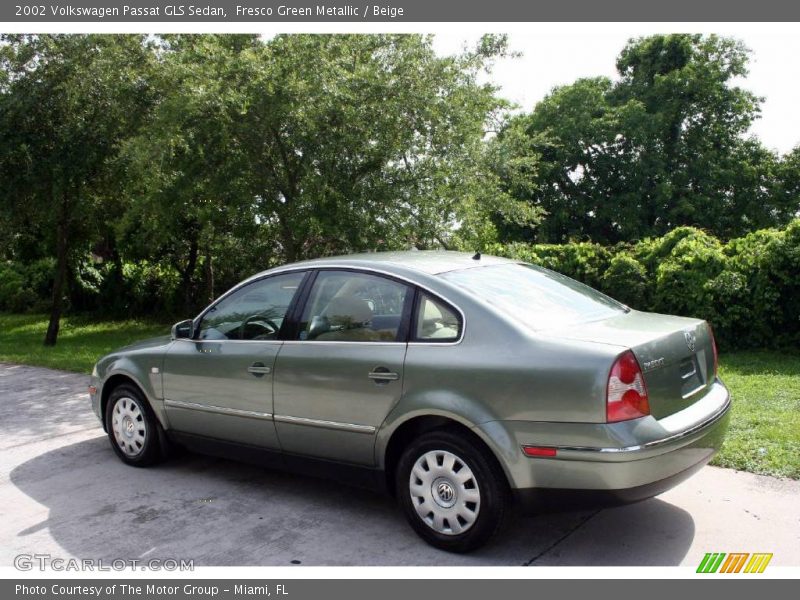 Fresco Green Metallic / Beige 2002 Volkswagen Passat GLS Sedan