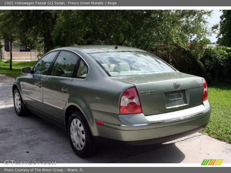 Fresco Green Metallic / Beige 2002 Volkswagen Passat GLS Sedan