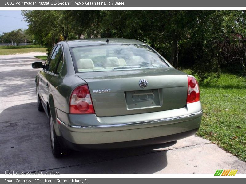 Fresco Green Metallic / Beige 2002 Volkswagen Passat GLS Sedan