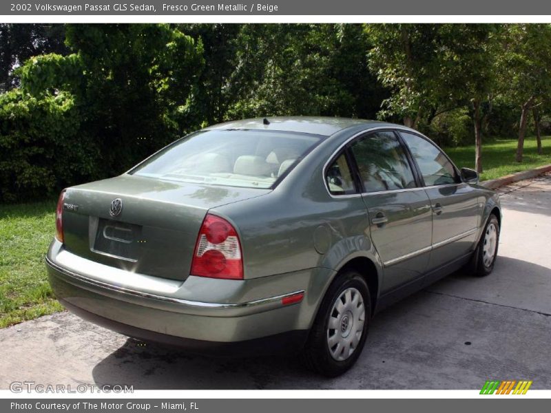 Fresco Green Metallic / Beige 2002 Volkswagen Passat GLS Sedan