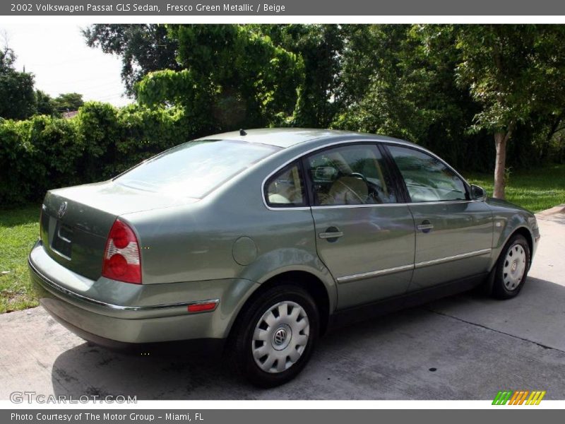 Fresco Green Metallic / Beige 2002 Volkswagen Passat GLS Sedan