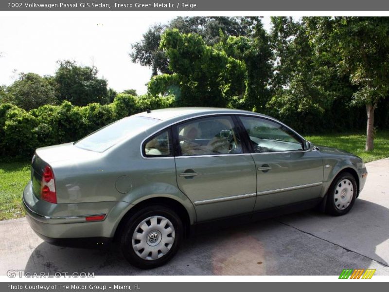 Fresco Green Metallic / Beige 2002 Volkswagen Passat GLS Sedan