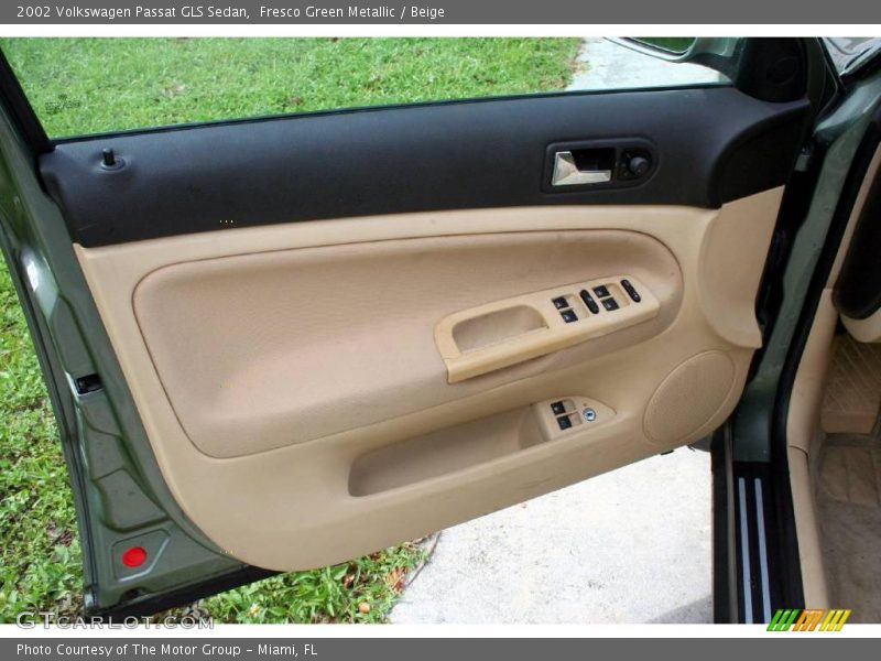 Fresco Green Metallic / Beige 2002 Volkswagen Passat GLS Sedan