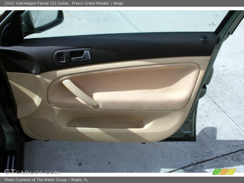 Fresco Green Metallic / Beige 2002 Volkswagen Passat GLS Sedan