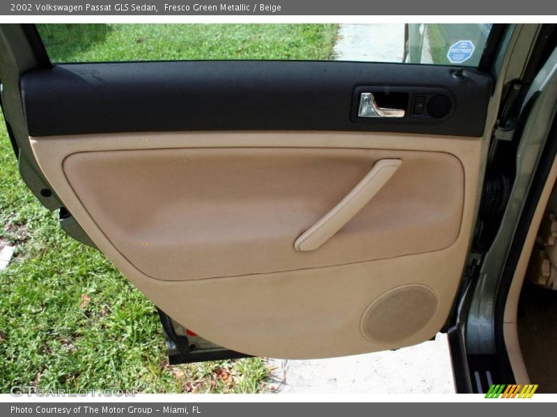 Fresco Green Metallic / Beige 2002 Volkswagen Passat GLS Sedan