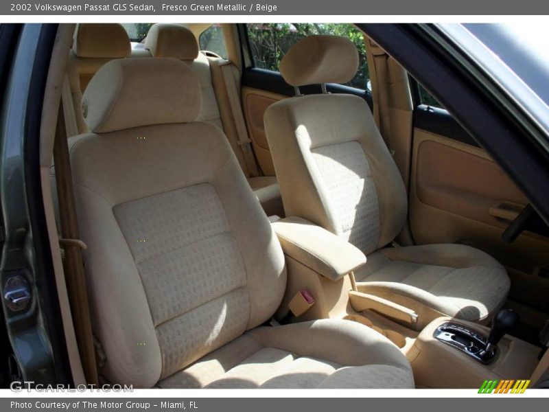 Fresco Green Metallic / Beige 2002 Volkswagen Passat GLS Sedan