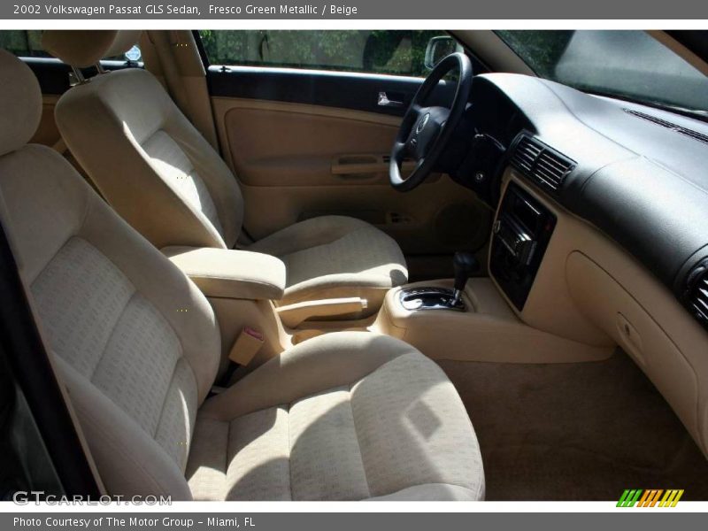 Fresco Green Metallic / Beige 2002 Volkswagen Passat GLS Sedan