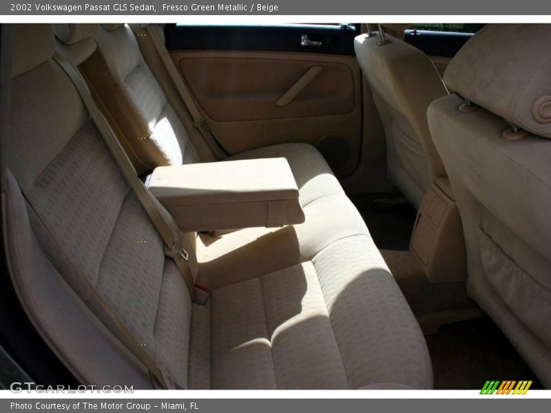 Fresco Green Metallic / Beige 2002 Volkswagen Passat GLS Sedan