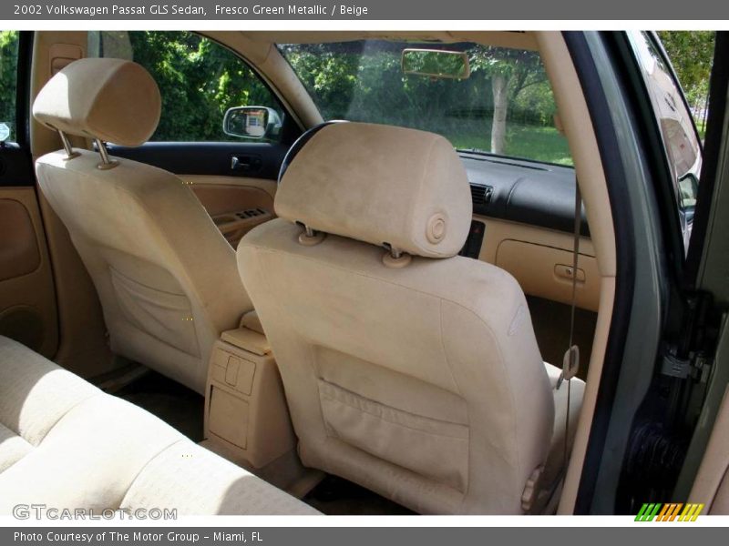 Fresco Green Metallic / Beige 2002 Volkswagen Passat GLS Sedan