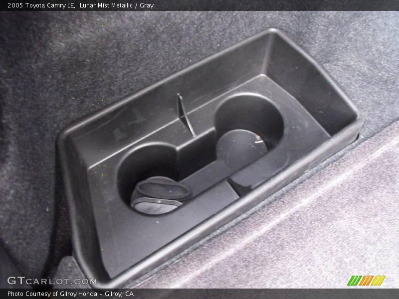 Lunar Mist Metallic / Gray 2005 Toyota Camry LE