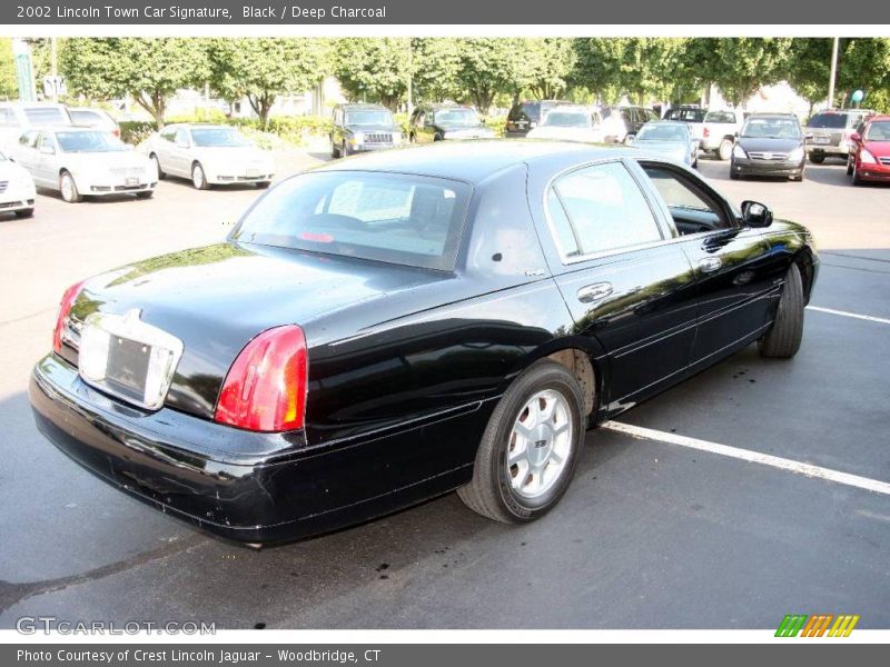 Black / Deep Charcoal 2002 Lincoln Town Car Signature