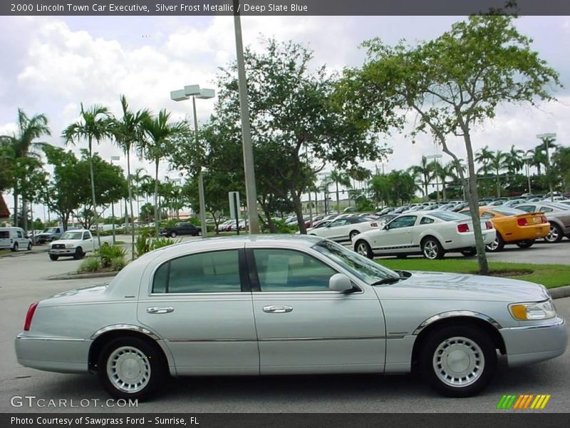 Silver Frost Metallic / Deep Slate Blue 2000 Lincoln Town Car Executive