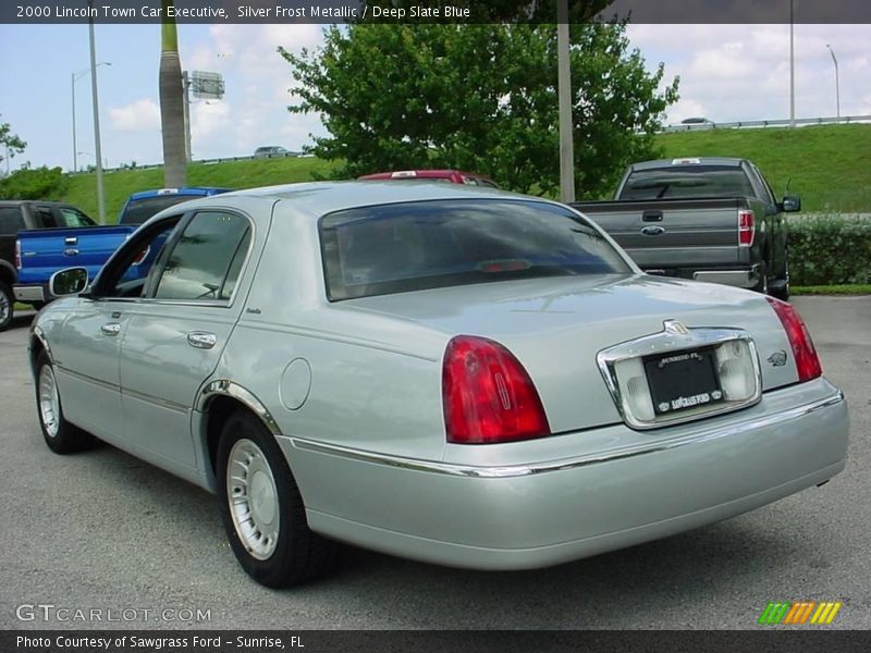 Silver Frost Metallic / Deep Slate Blue 2000 Lincoln Town Car Executive