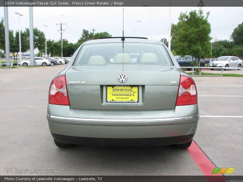 Fresco Green Metallic / Beige 2004 Volkswagen Passat GLX Sedan
