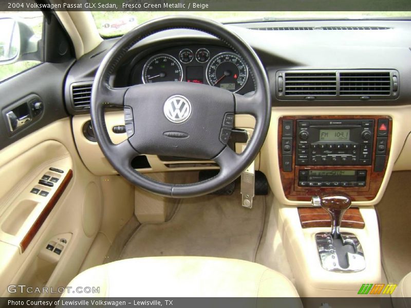Fresco Green Metallic / Beige 2004 Volkswagen Passat GLX Sedan