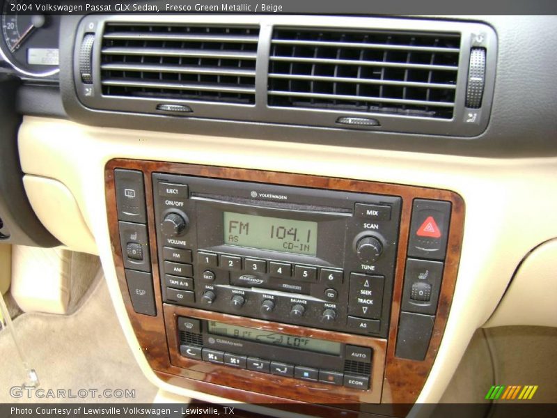 Fresco Green Metallic / Beige 2004 Volkswagen Passat GLX Sedan