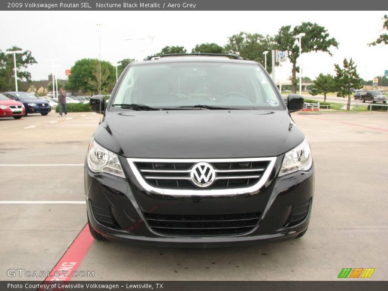 Nocturne Black Metallic / Aero Grey 2009 Volkswagen Routan SEL