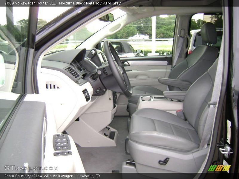 Nocturne Black Metallic / Aero Grey 2009 Volkswagen Routan SEL
