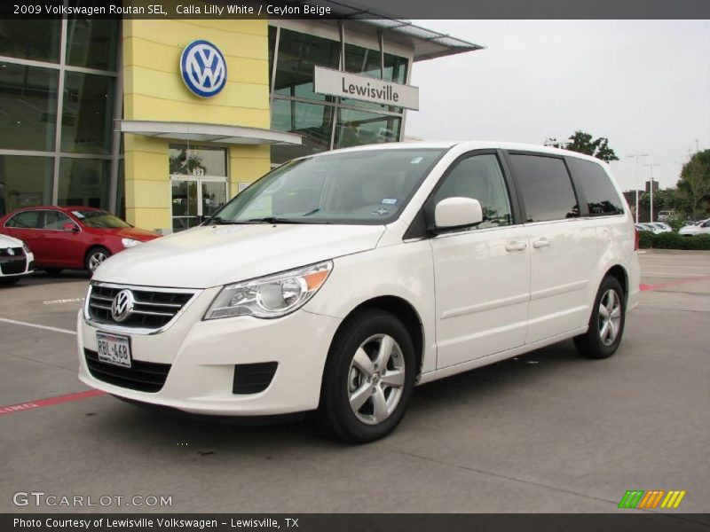 Calla Lilly White / Ceylon Beige 2009 Volkswagen Routan SEL