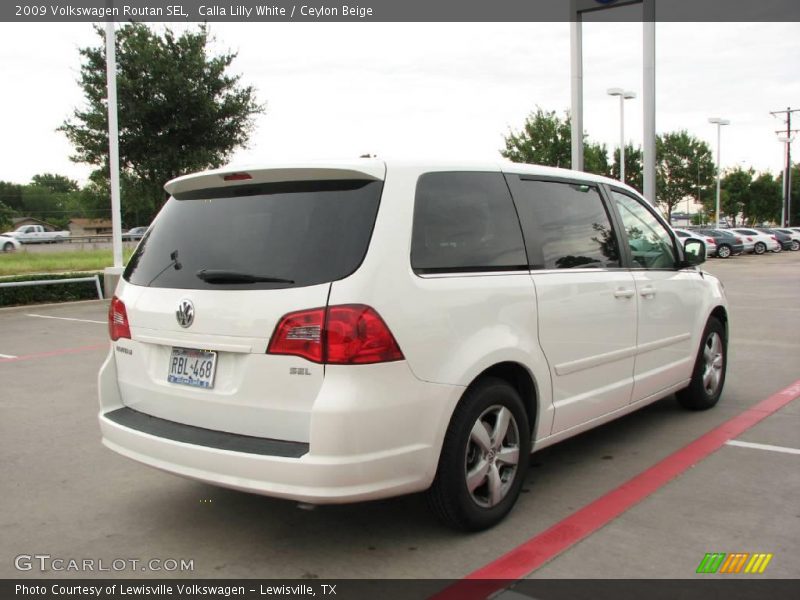 Calla Lilly White / Ceylon Beige 2009 Volkswagen Routan SEL
