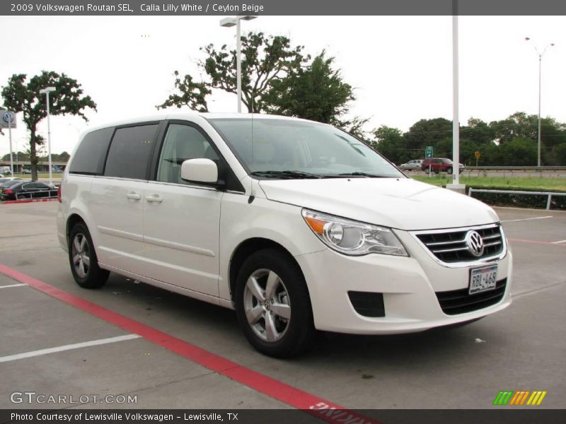 Calla Lilly White / Ceylon Beige 2009 Volkswagen Routan SEL