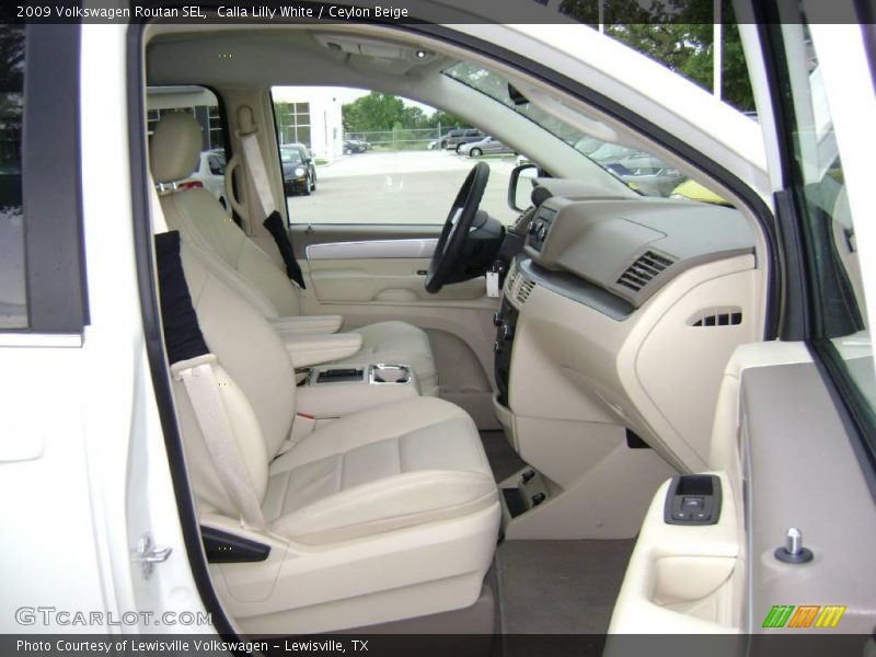 Calla Lilly White / Ceylon Beige 2009 Volkswagen Routan SEL