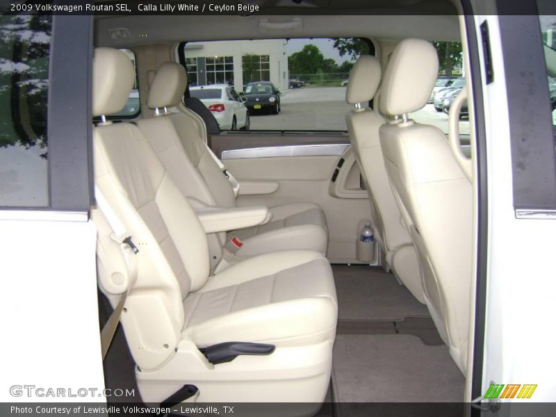 Calla Lilly White / Ceylon Beige 2009 Volkswagen Routan SEL