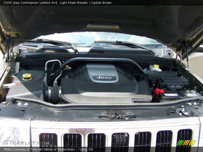 Light Khaki Metallic / Saddle Brown 2006 Jeep Commander Limited 4x4