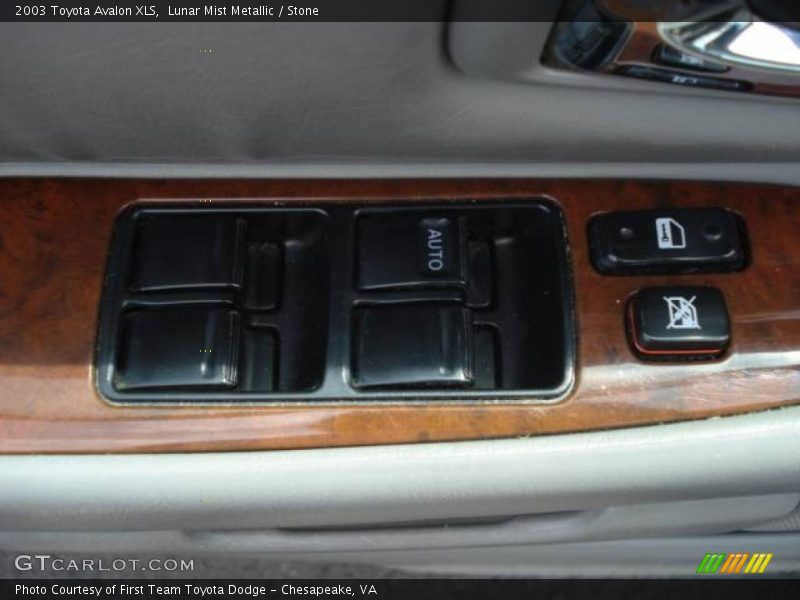 Lunar Mist Metallic / Stone 2003 Toyota Avalon XLS