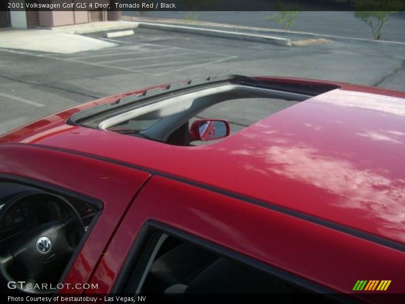 Tornado Red / Black 2001 Volkswagen Golf GLS 4 Door