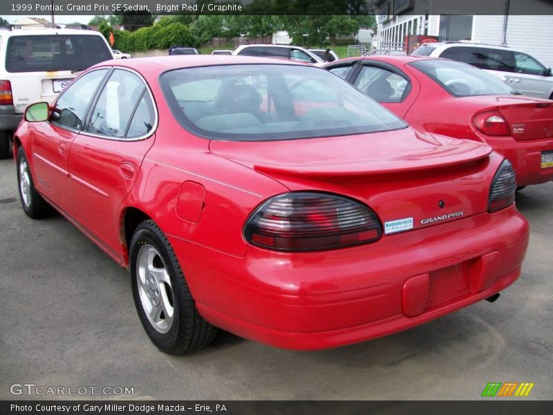 Bright Red / Graphite 1999 Pontiac Grand Prix SE Sedan