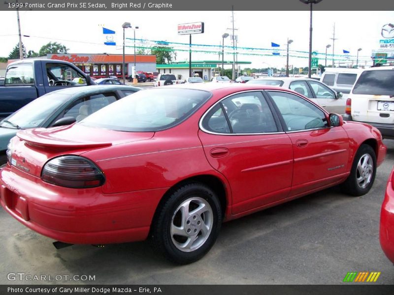 Bright Red / Graphite 1999 Pontiac Grand Prix SE Sedan