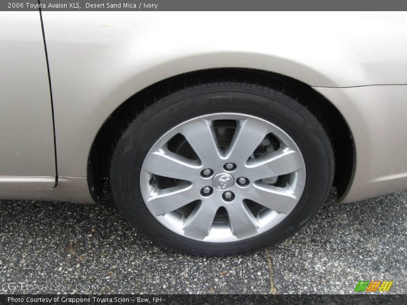 Desert Sand Mica / Ivory 2006 Toyota Avalon XLS