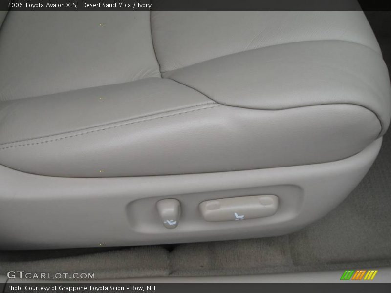 Desert Sand Mica / Ivory 2006 Toyota Avalon XLS