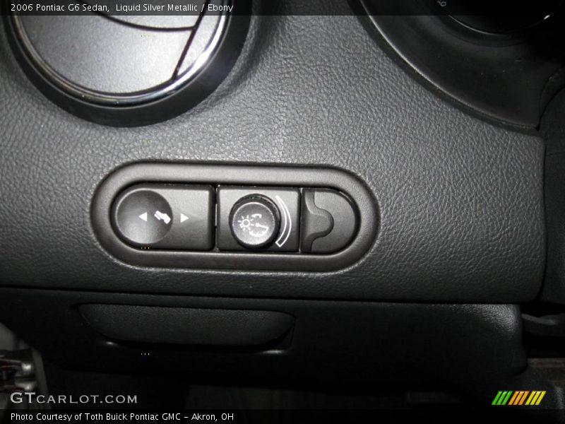 Liquid Silver Metallic / Ebony 2006 Pontiac G6 Sedan