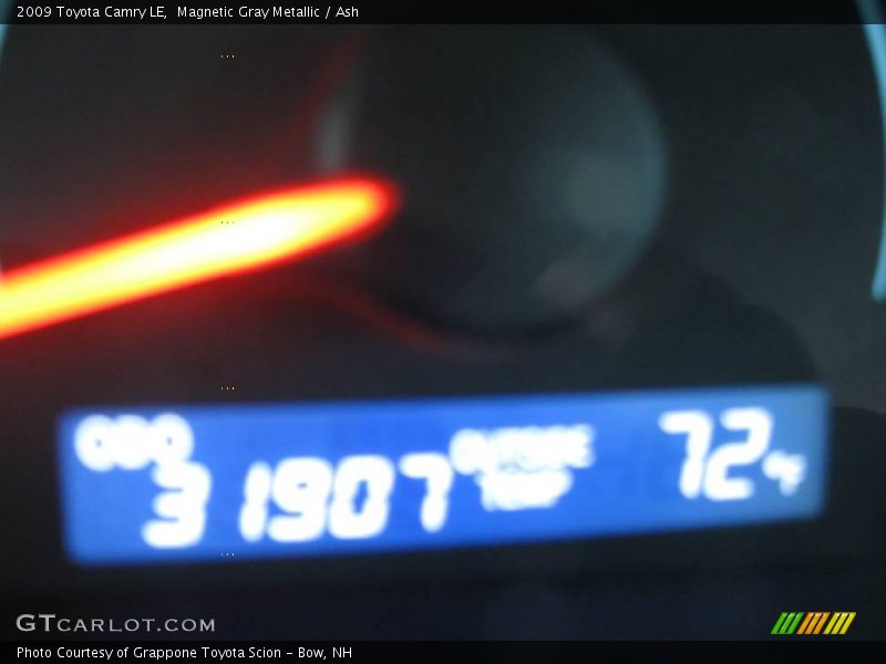 Magnetic Gray Metallic / Ash 2009 Toyota Camry LE