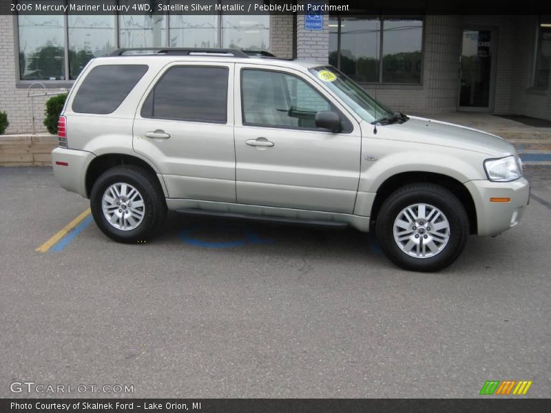 Satellite Silver Metallic / Pebble/Light Parchment 2006 Mercury Mariner Luxury 4WD