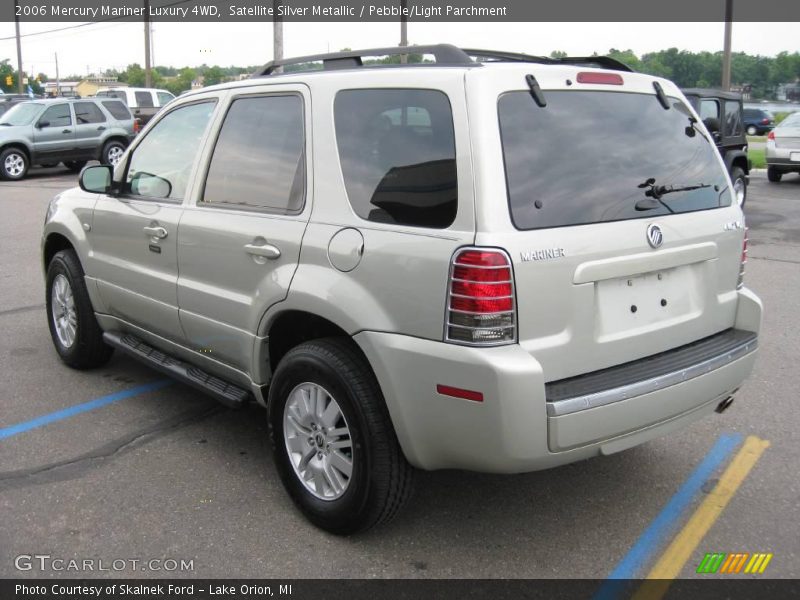 Satellite Silver Metallic / Pebble/Light Parchment 2006 Mercury Mariner Luxury 4WD