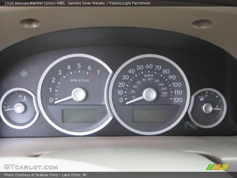 Satellite Silver Metallic / Pebble/Light Parchment 2006 Mercury Mariner Luxury 4WD