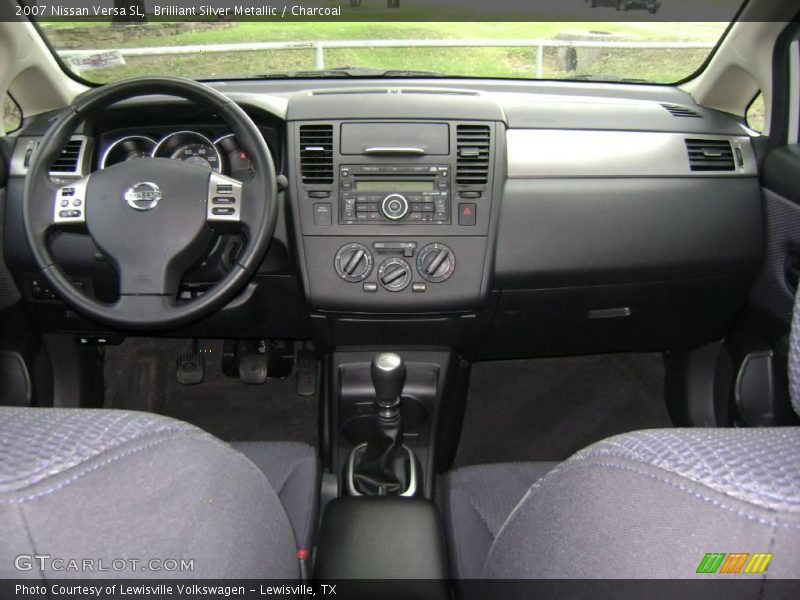Brilliant Silver Metallic / Charcoal 2007 Nissan Versa SL